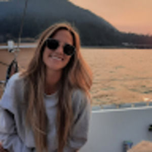 Meet your Posher, Joelle